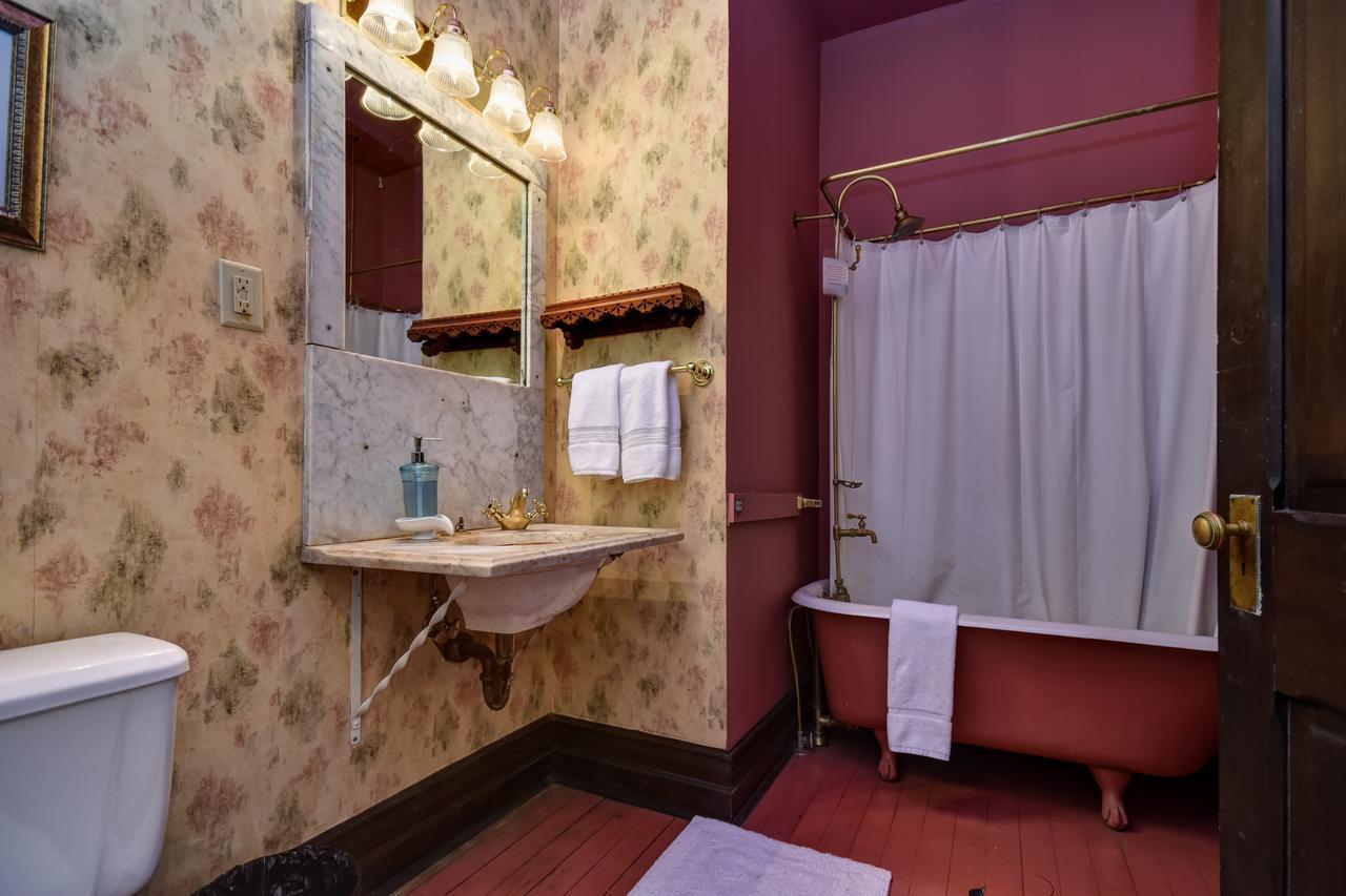 The Mansion At Elfindale Bed & Breakfast Springfield Room photo
